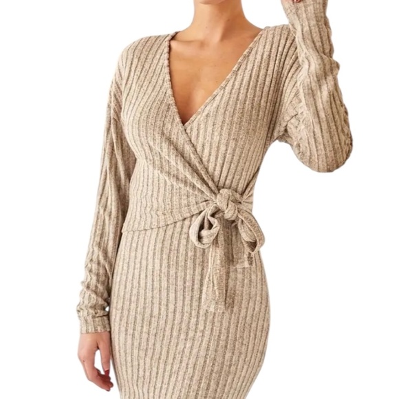 Women’s V-Neck Long Sleeve Knitted Tie Dress - Picture 2 of 9